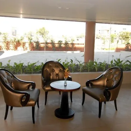 Sai Palace Budget Hotel-3