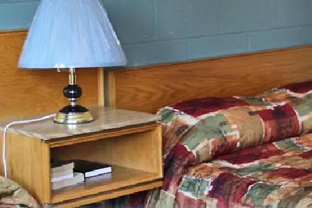 Cedar Inn-3