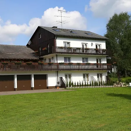 Landhotel Garni Schweizerhaus-2