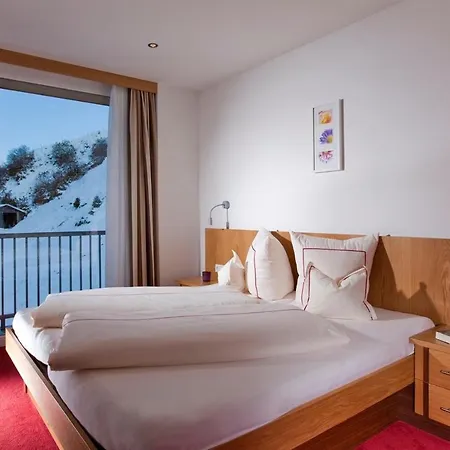 Hotel Garni Auriga-2