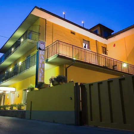 Hotel Raphael-3