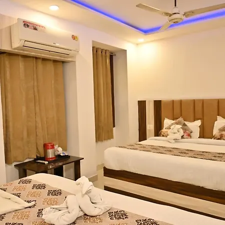 Hotel Shine Star By Tag Your Trip Near Golden Temple-3