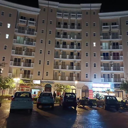 Radhe Krishna Luxury Stay-3