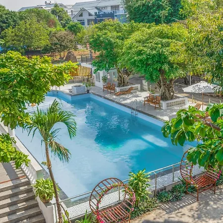 Caroline Resort-2