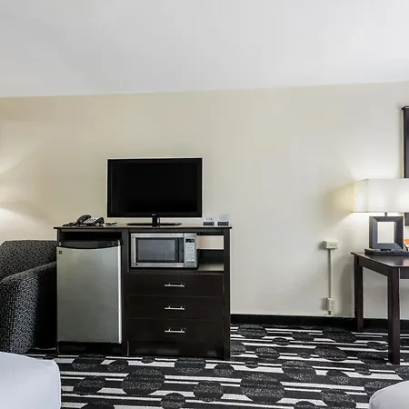Bricktown Hotel & Extended Stay-2