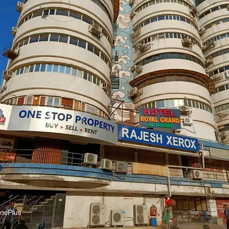 Hotel Royal Grand-3