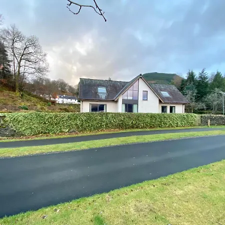 The Beach House Loch Lomond-2