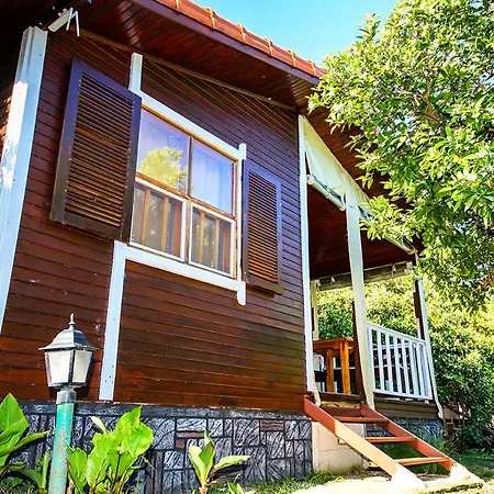 Three Islands Bungalow-2