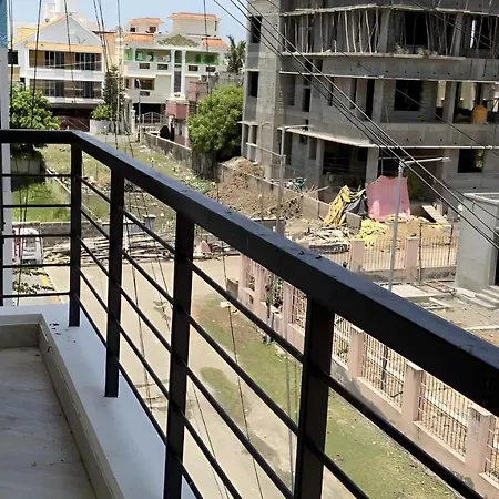 Fiesta House Pallikaranai-3