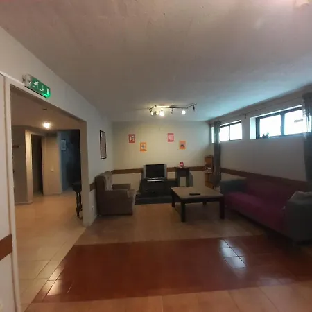 City Drops Hostel Clerigos Private Room-2
