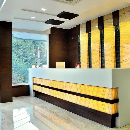 Shree Narayana Hotel-Bar-Rooftop Terrace-Disc!! 50 Mtr From Bus Stand Udaipur-3