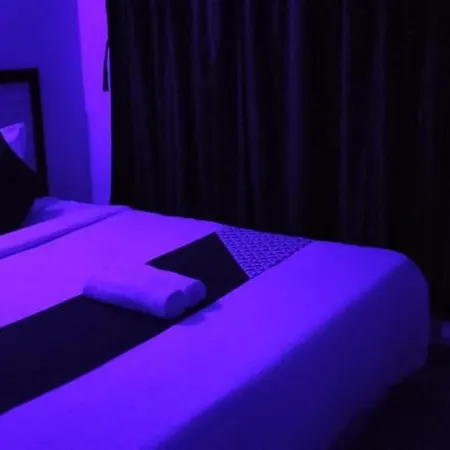 A1 Rooms Sea Gold-2