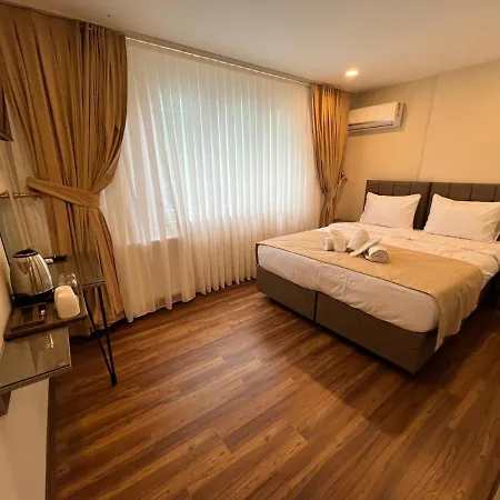 Taksim Nacre 360 Suit-3