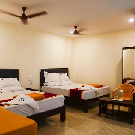 Hotel Sitar Grand-3