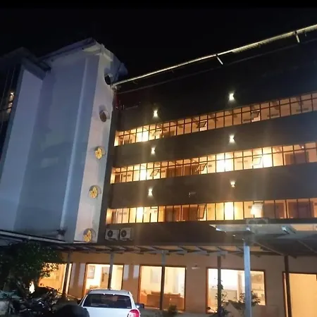 Queens Tourist Home-3