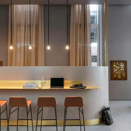 Okko Hotels Paris Gare De L'Est-3