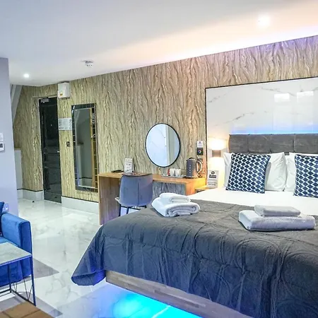 The Arundell Hotel-3