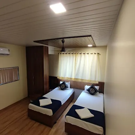 Hotel Starlit-2