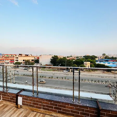 Hotel Wisteria Zirakpur - Main Highway Hotel-2