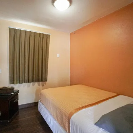 Signal Hill Motel Beach Motel-3