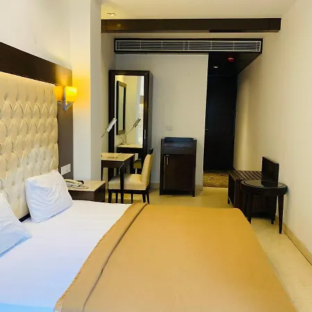 Metropolis Tourist Home Paharganj-2