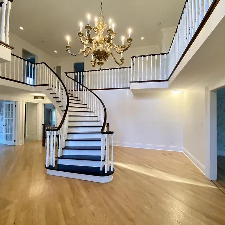 5000+ Sqft Cottage Near Toronto-2