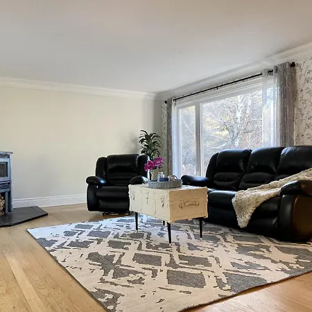 5000+ Sqft Cottage Near Toronto-3