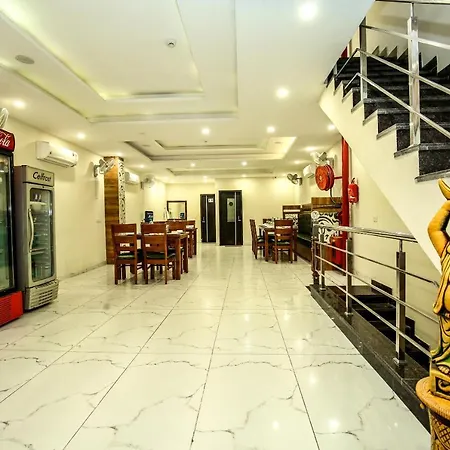 Hotel Wisteria Zirakpur - Main Highway Hotel-3