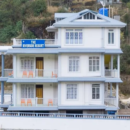 Riverside Resort-3