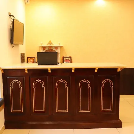 Hotel Vivan Palace-3
