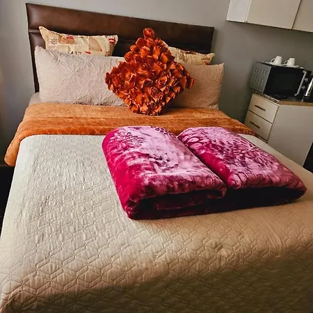 Happy Stay Guest House Klerksdorp-3