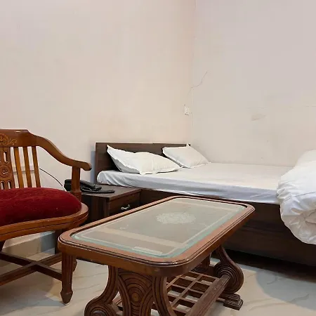 The Patel Stadium Hotel 1 Km From Bus Stand And 2 Km From Railway Station-3