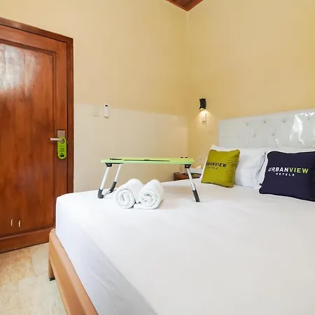 Urbanview Hotel Cantee Halim Perdanakusuma by RedDoorz-2