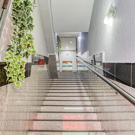 Hotel Urban-2