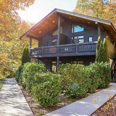 Outland Chalet & Suites Great Smoky Mountains-2
