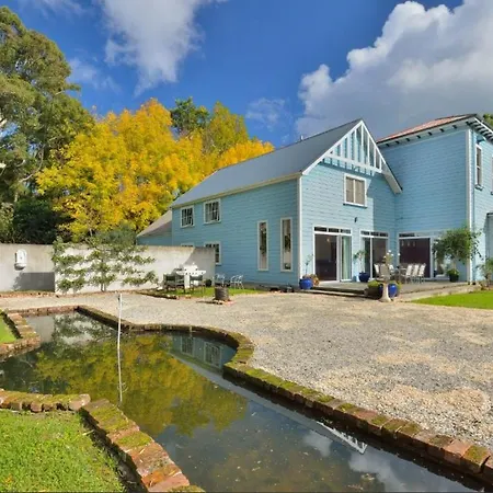 The Gisborne Club - Boutique Accommodation-2