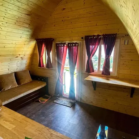 Cozy Capsules - Modern Hut-3
