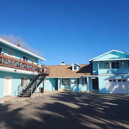 Lake Front Resort-2