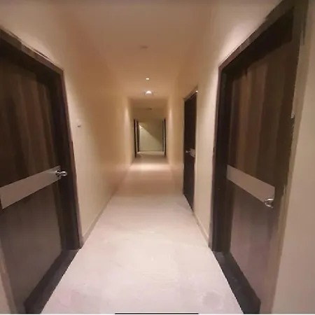 Hotel Everest Inn By Wb Inn-3