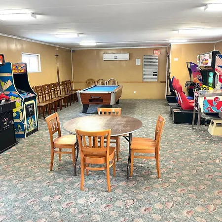 Cardinal Motel-3
