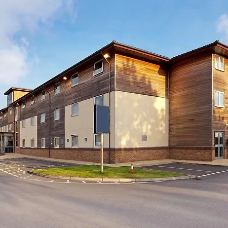 Purple Hotel Tewkesbury-2