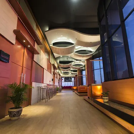 Favehotel Mex Tunjungan Surabaya-3