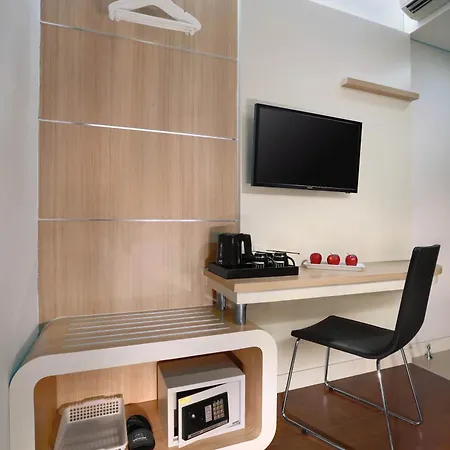 Hotel Neo Gubeng By Aston-2
