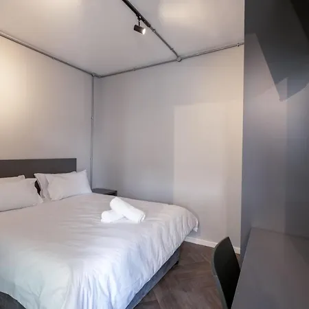 Inn & Out Plus Rosebank-3