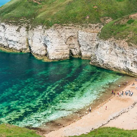 Caravan Hire Thornwick Bay-2