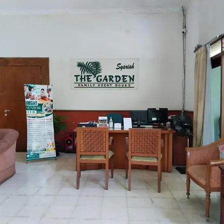 The Garden Family Guest House Powered By Cocotel-3