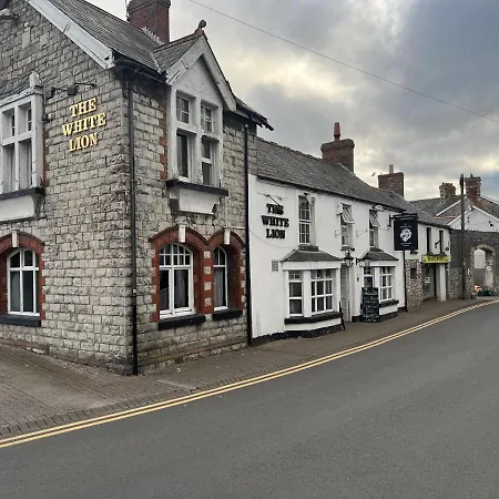 The White Lion Hotel-3