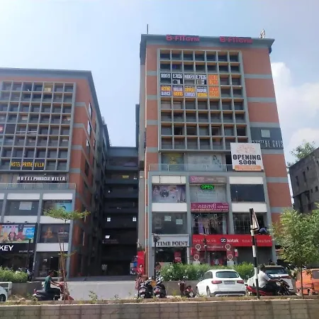 Hotel Lotus Pink-2