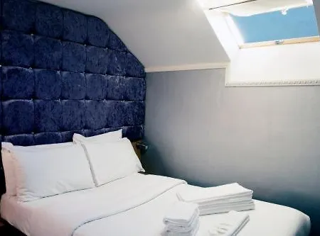 Hotel 24-7 Express-3