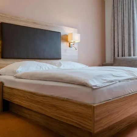 Hotel Falkenhagen-3